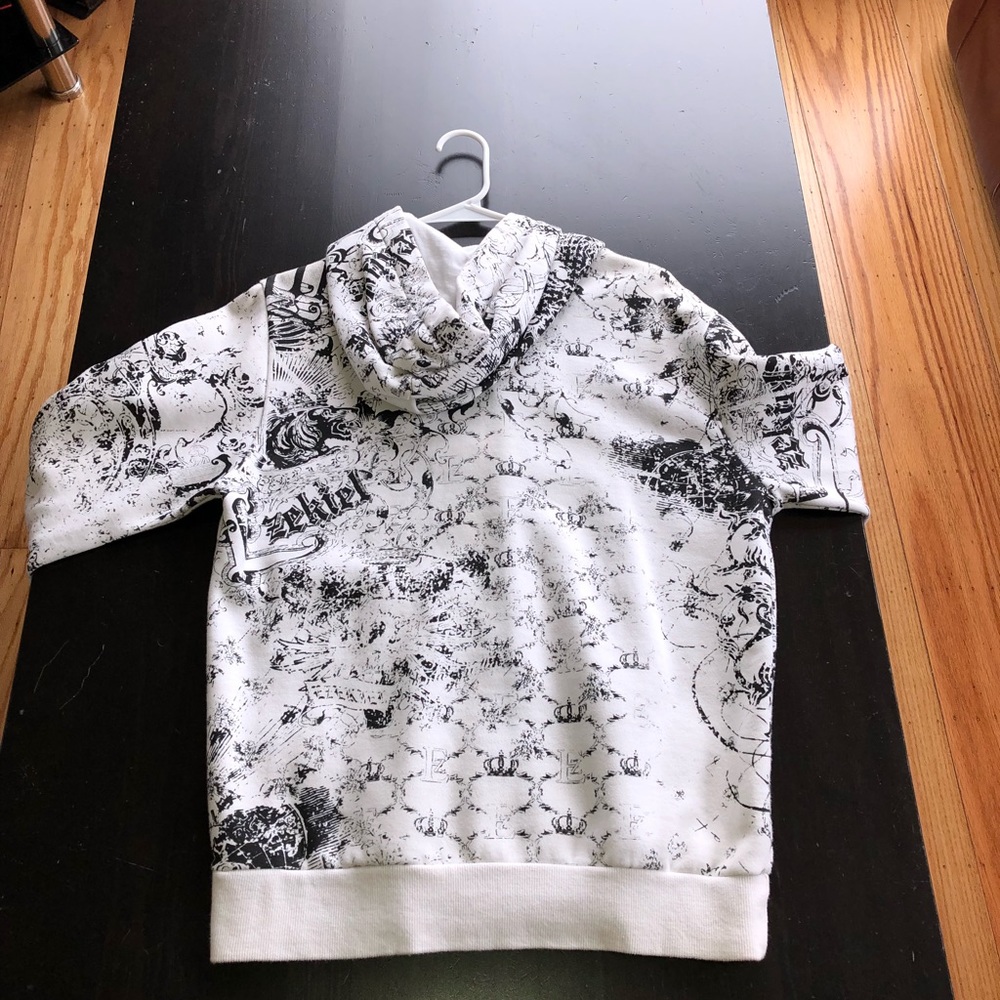 Ezekiel Sweater